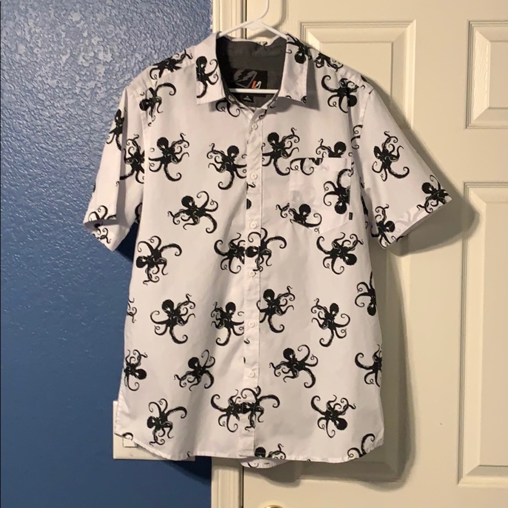 Amplify Short Sleeve Button-up XL